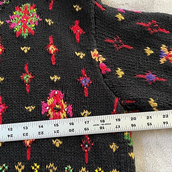 Casual Corner Limited Edition Vintage Hand Knit Allover Embroidered Sweater M - Picture 10 of 12